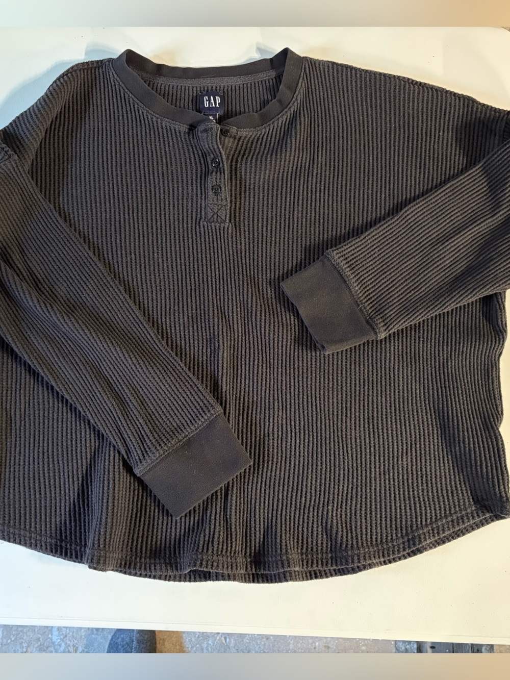GAP Men's Black Waffle-Knit Crewneck Henley Sweater